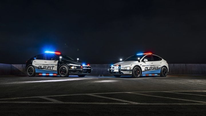 UP.Fit Model Y Juniper + Cybertruck Group Photo 3840px (25)